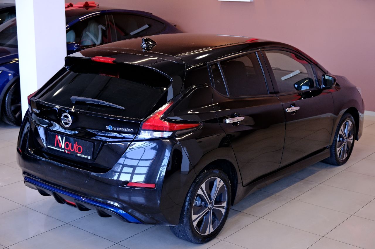Nissan Leaf - фото 5