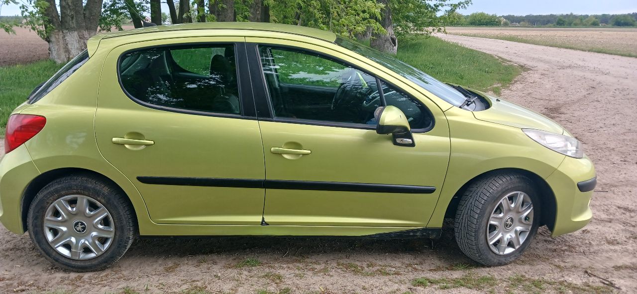 Peugeot 207 - фото 8