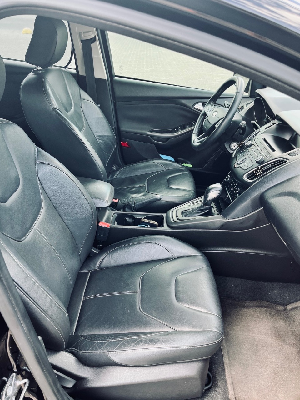 Ford Focus - фото 3