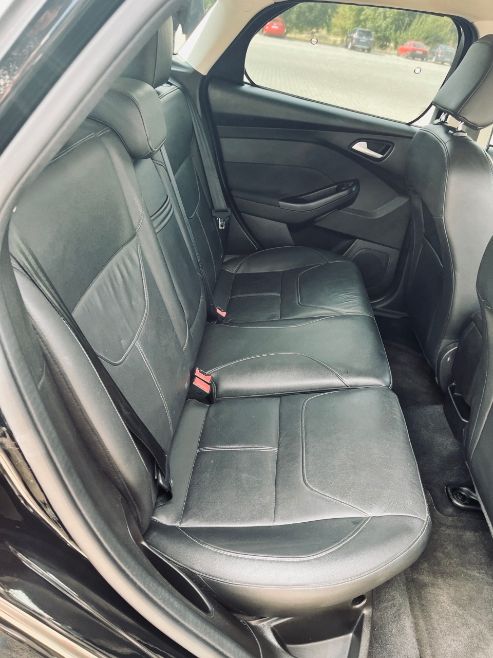 Ford Focus - фото 8