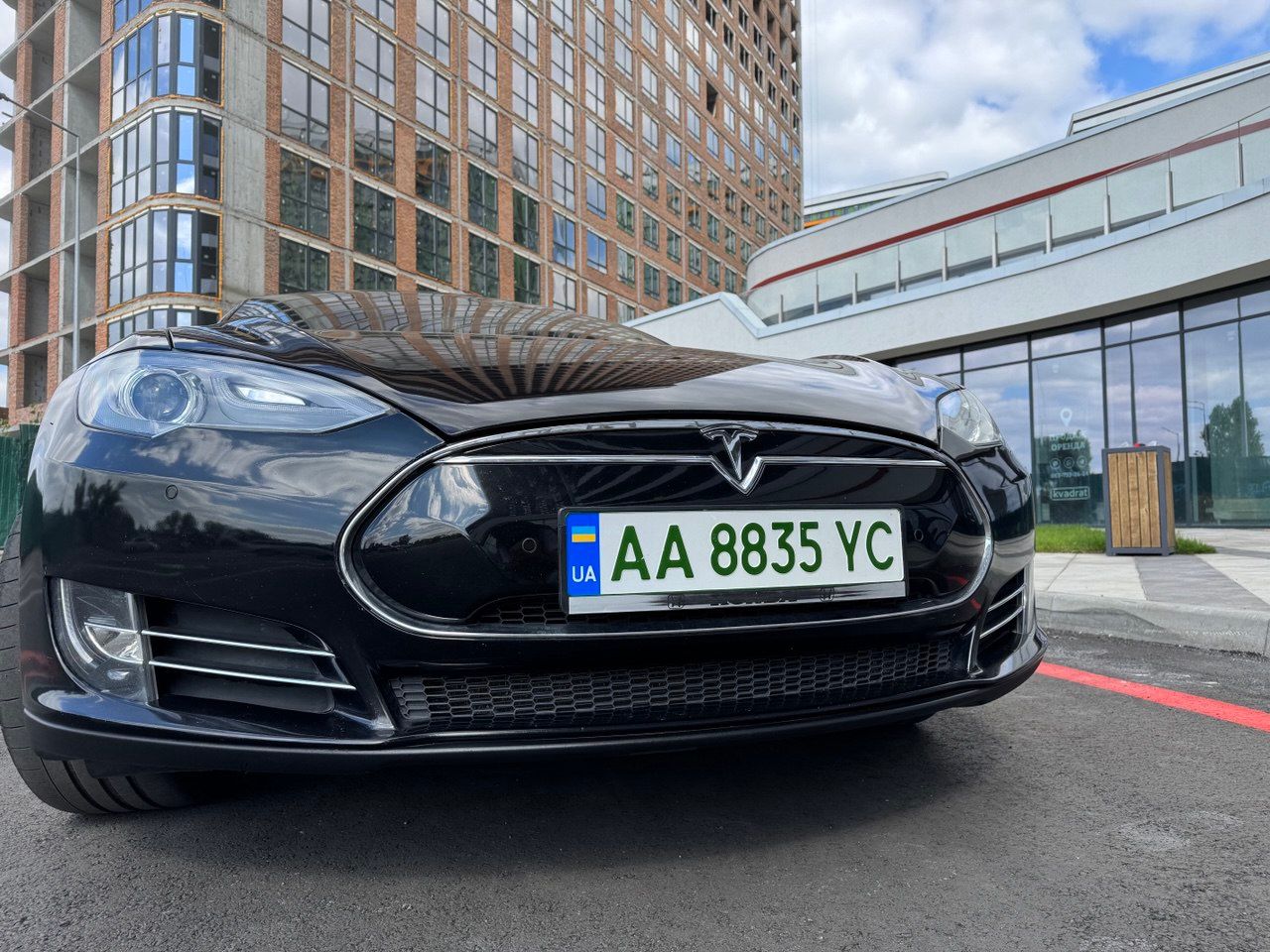 Tesla Model S - фото 9