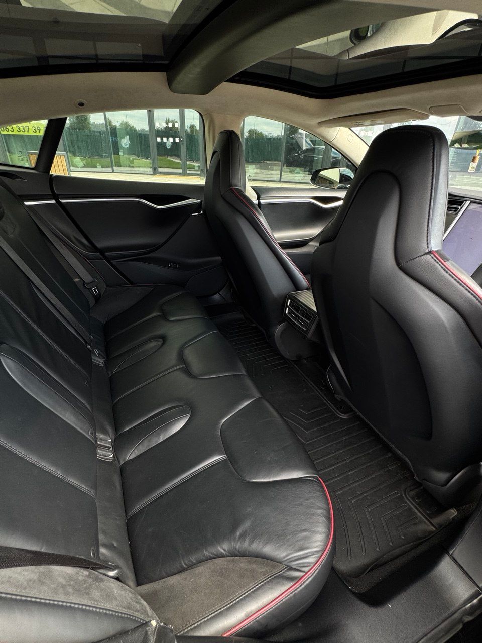 Tesla Model S - фото 6