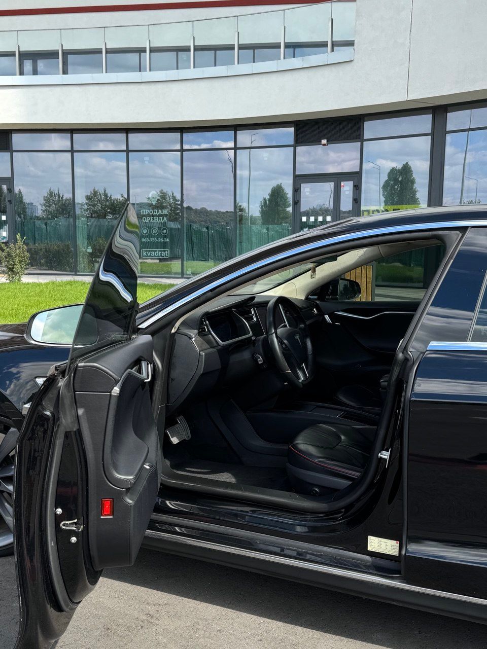 Tesla Model S - фото 21