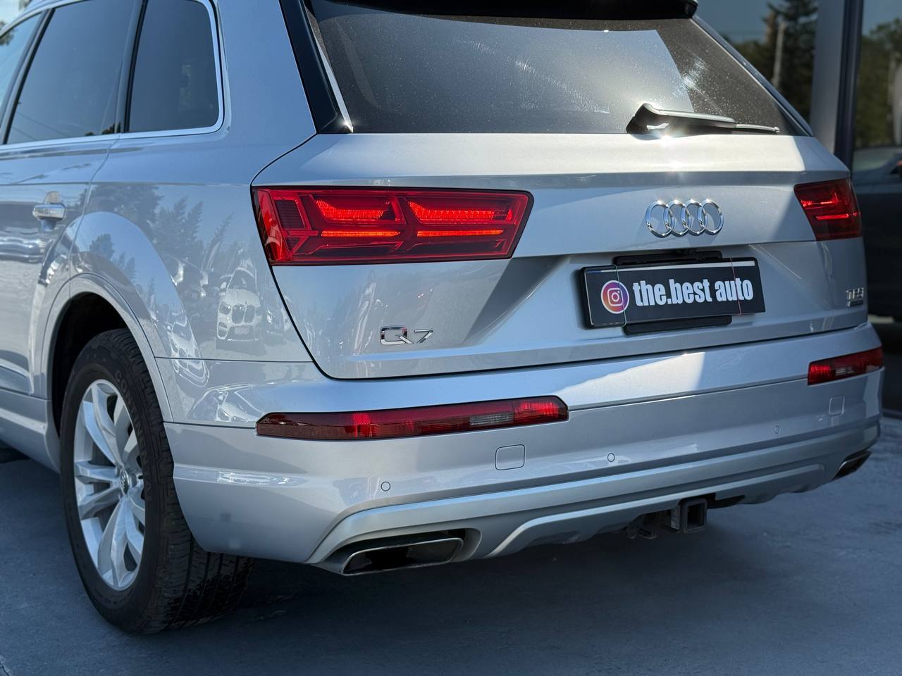 Audi Q7 - фото 13