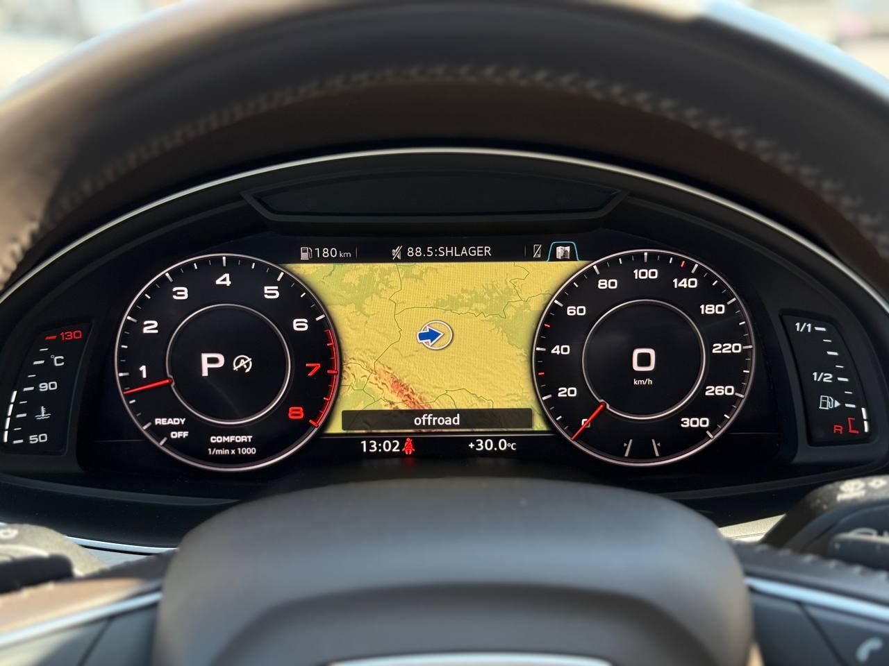 Audi Q7 - фото 41