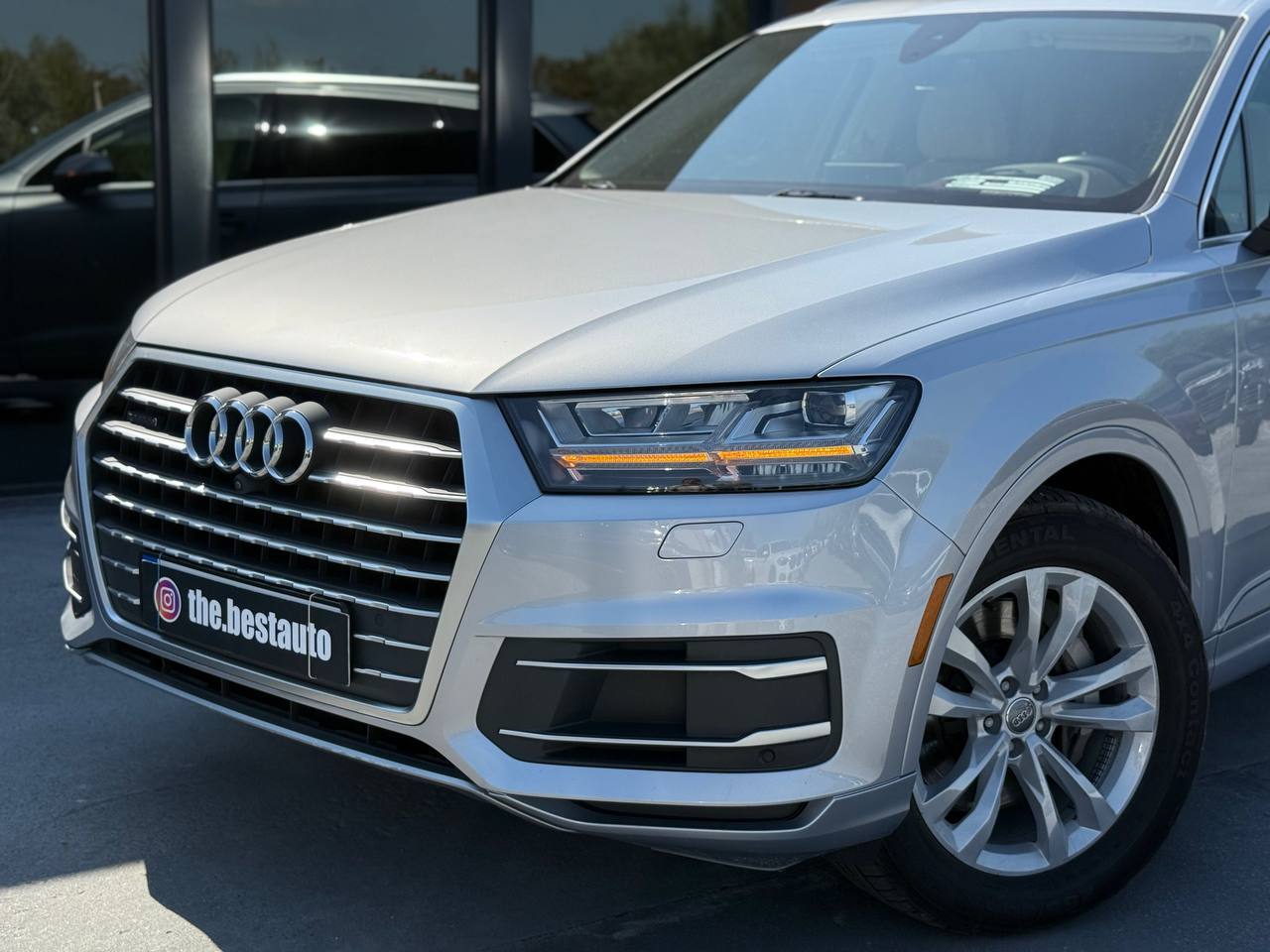 Audi Q7 - фото 5