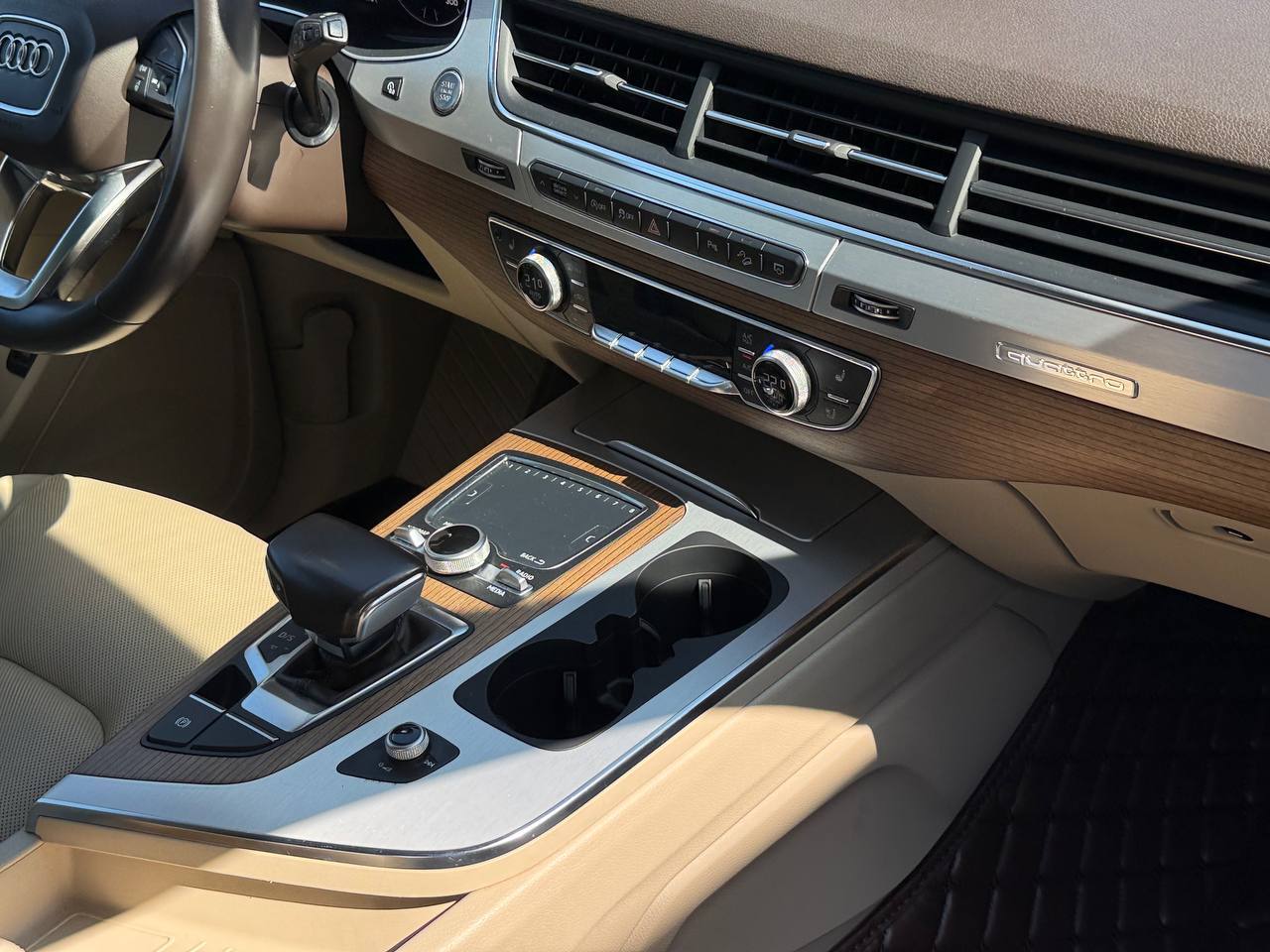 Audi Q7 - фото 80