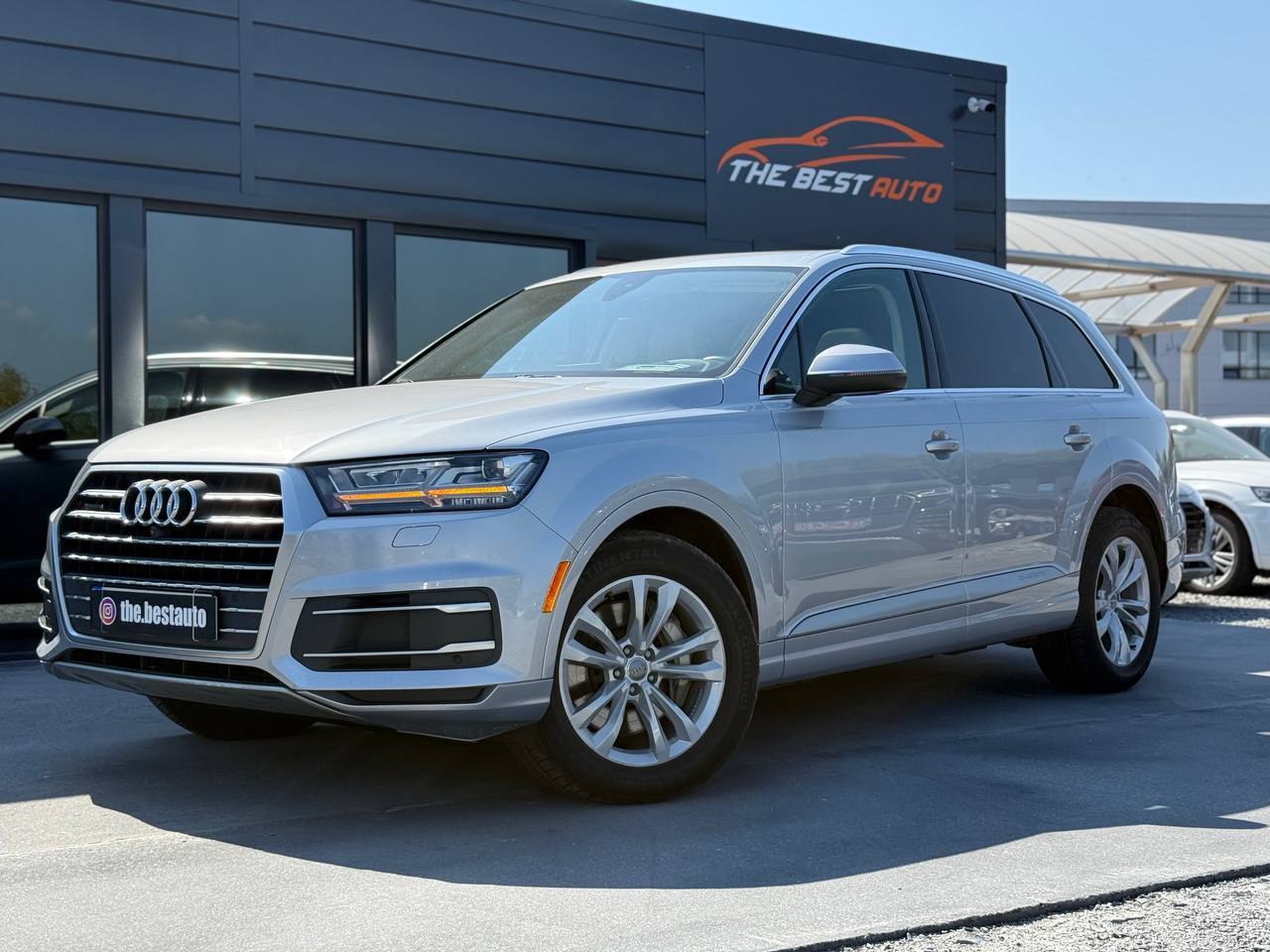 Audi Q7 - фото 2