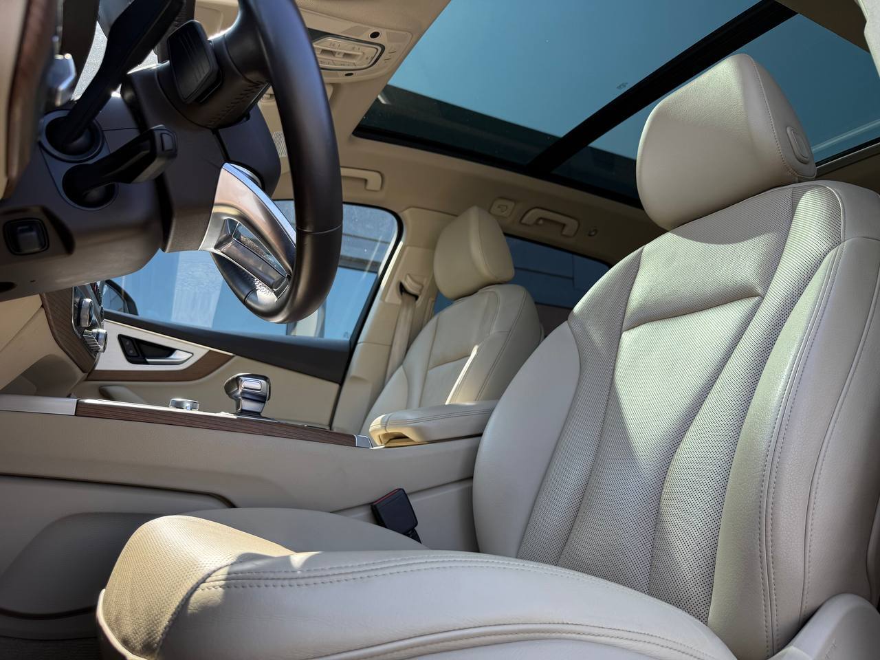 Audi Q7 - фото 33