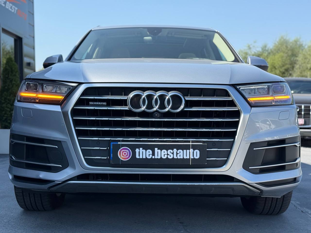Audi Q7 - фото 18