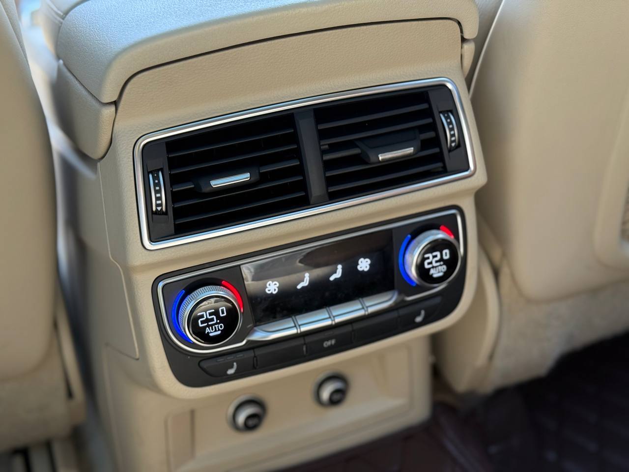 Audi Q7 - фото 61