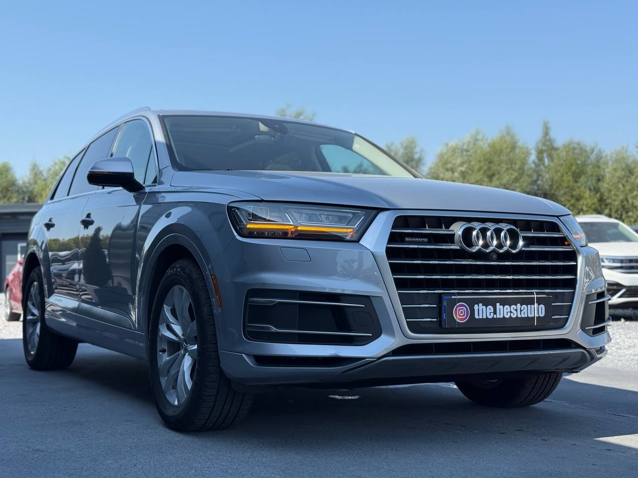 Audi Q7 - фото 15