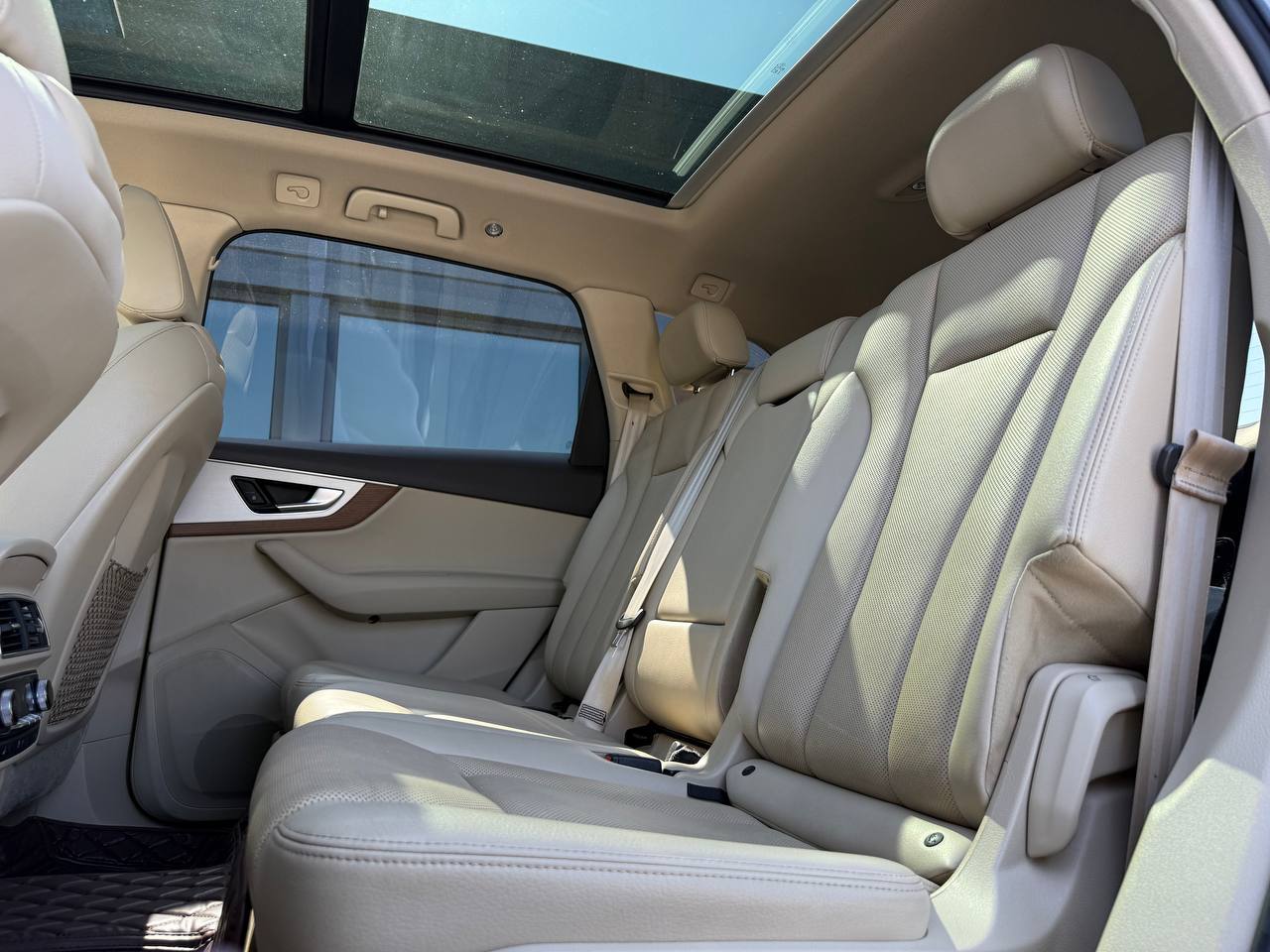 Audi Q7 - фото 60