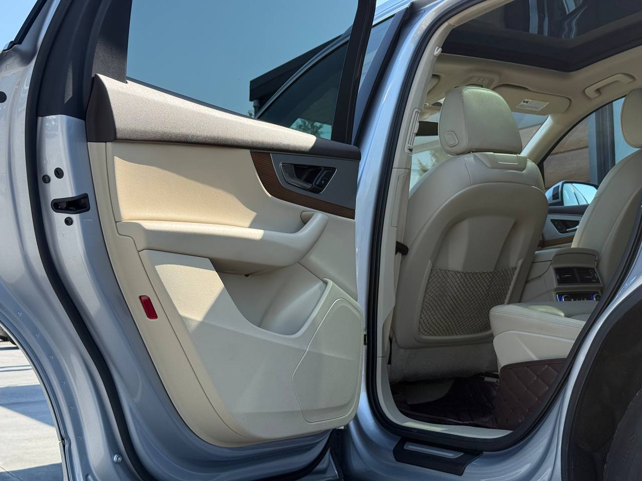 Audi Q7 - фото 56