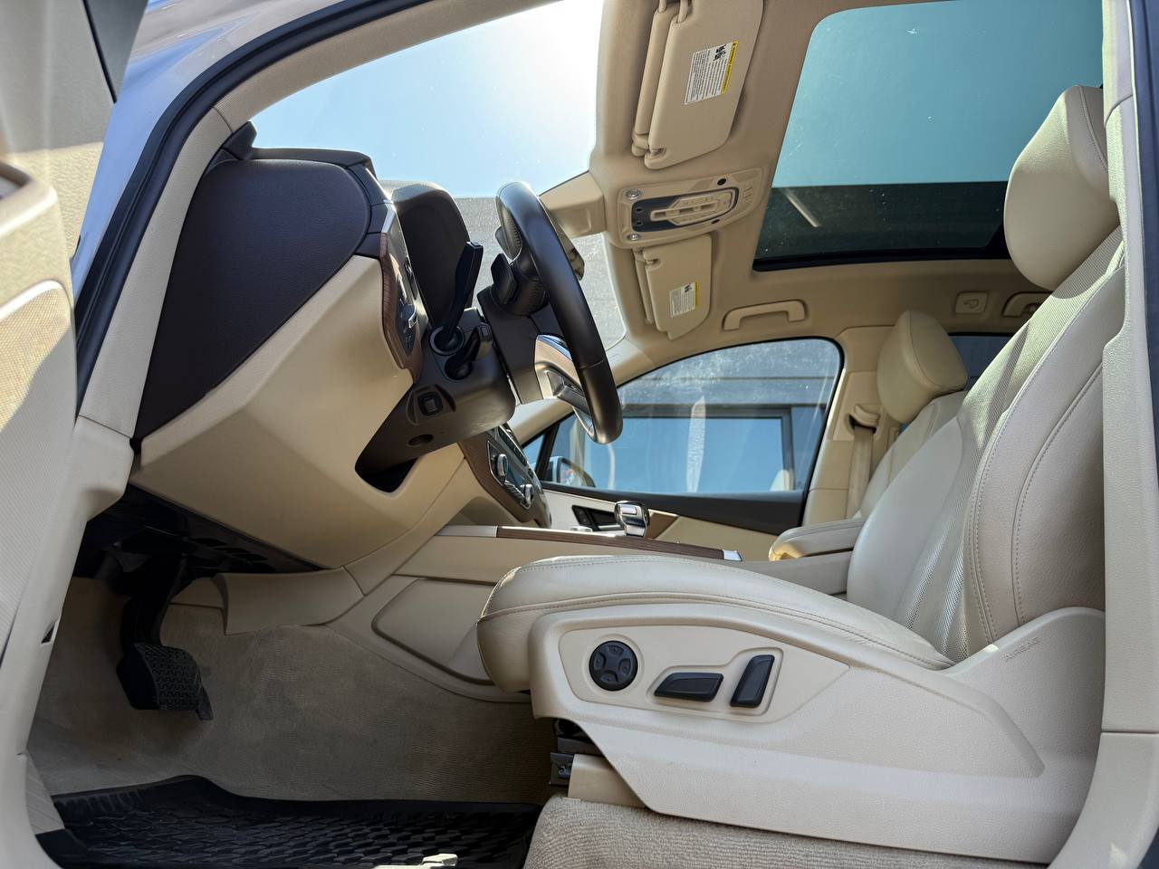 Audi Q7 - фото 34