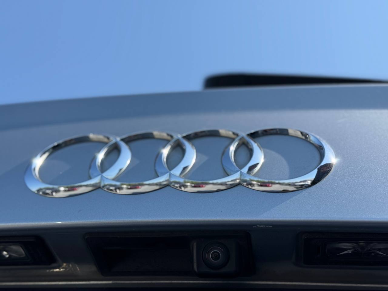 Audi Q7 - фото 14