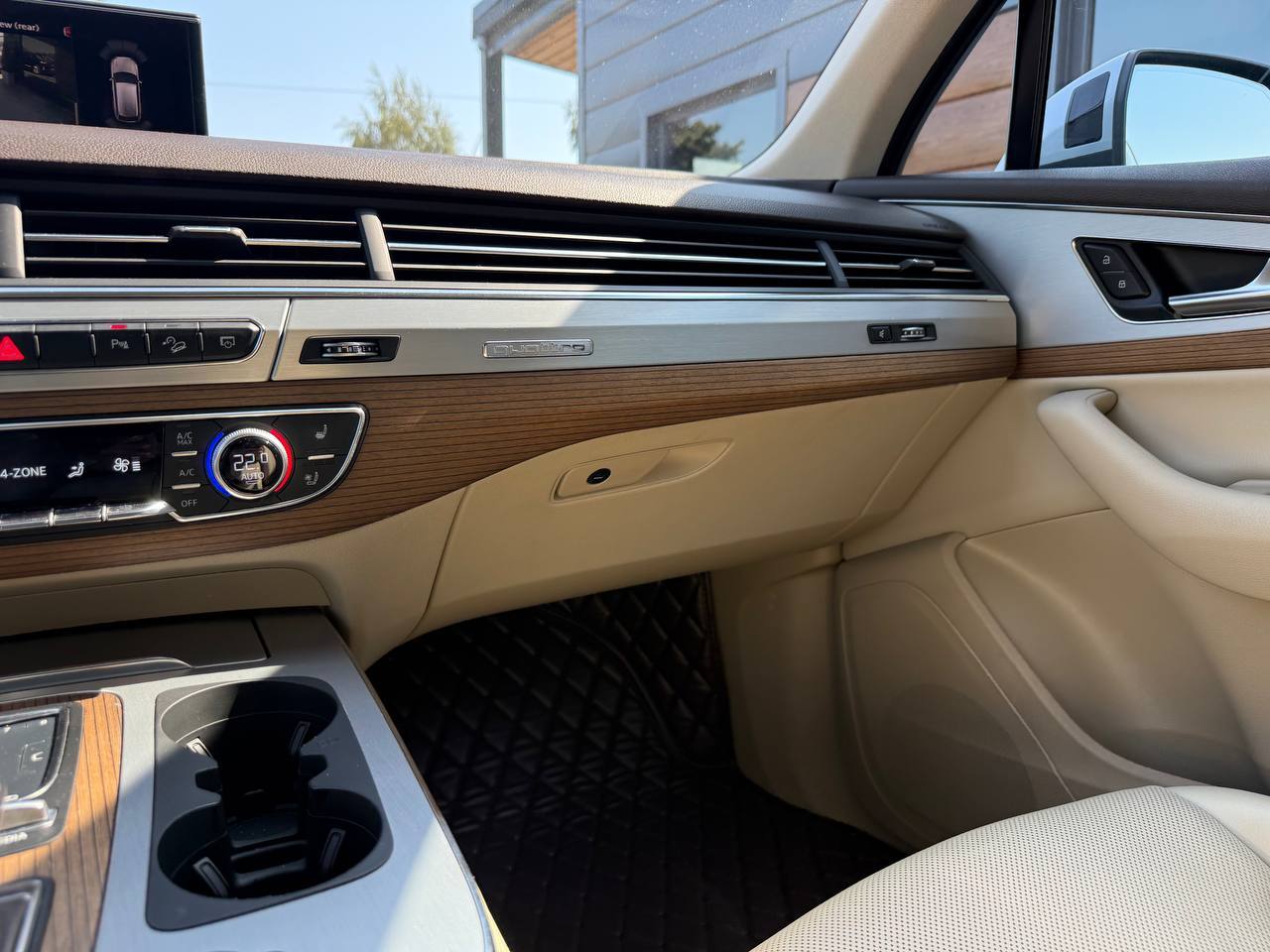 Audi Q7 - фото 66