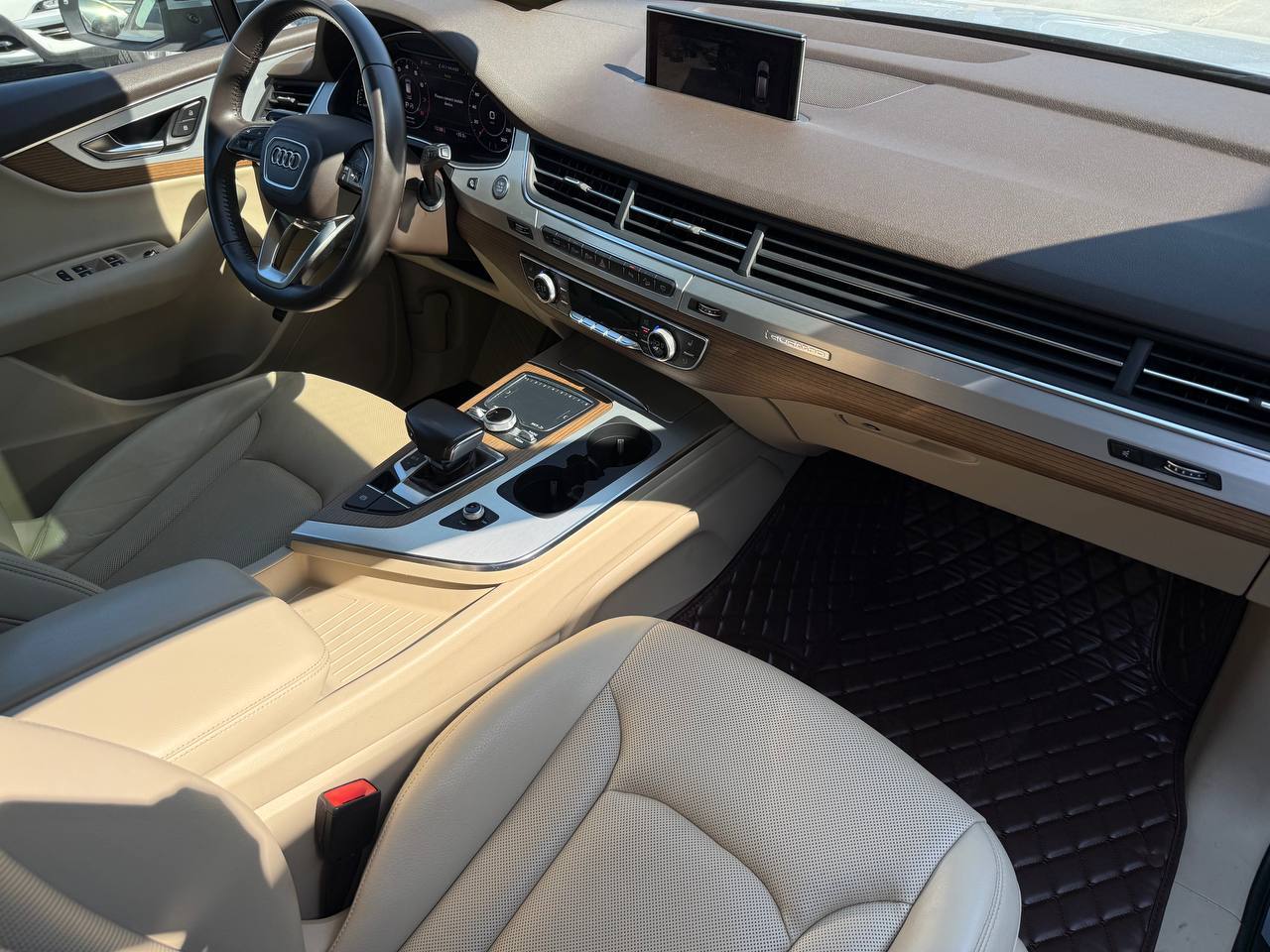 Audi Q7 - фото 81