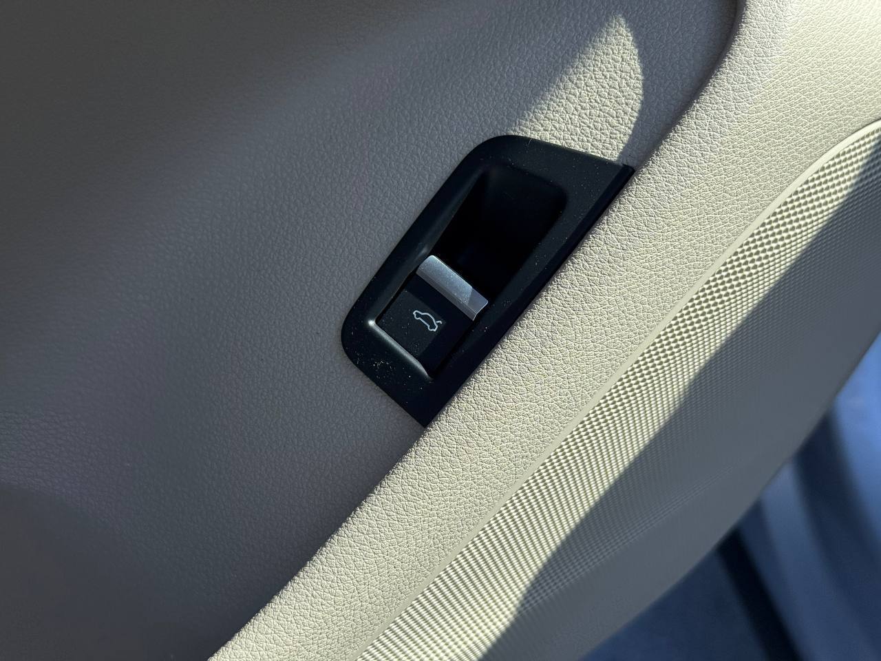 Audi Q7 - фото 26