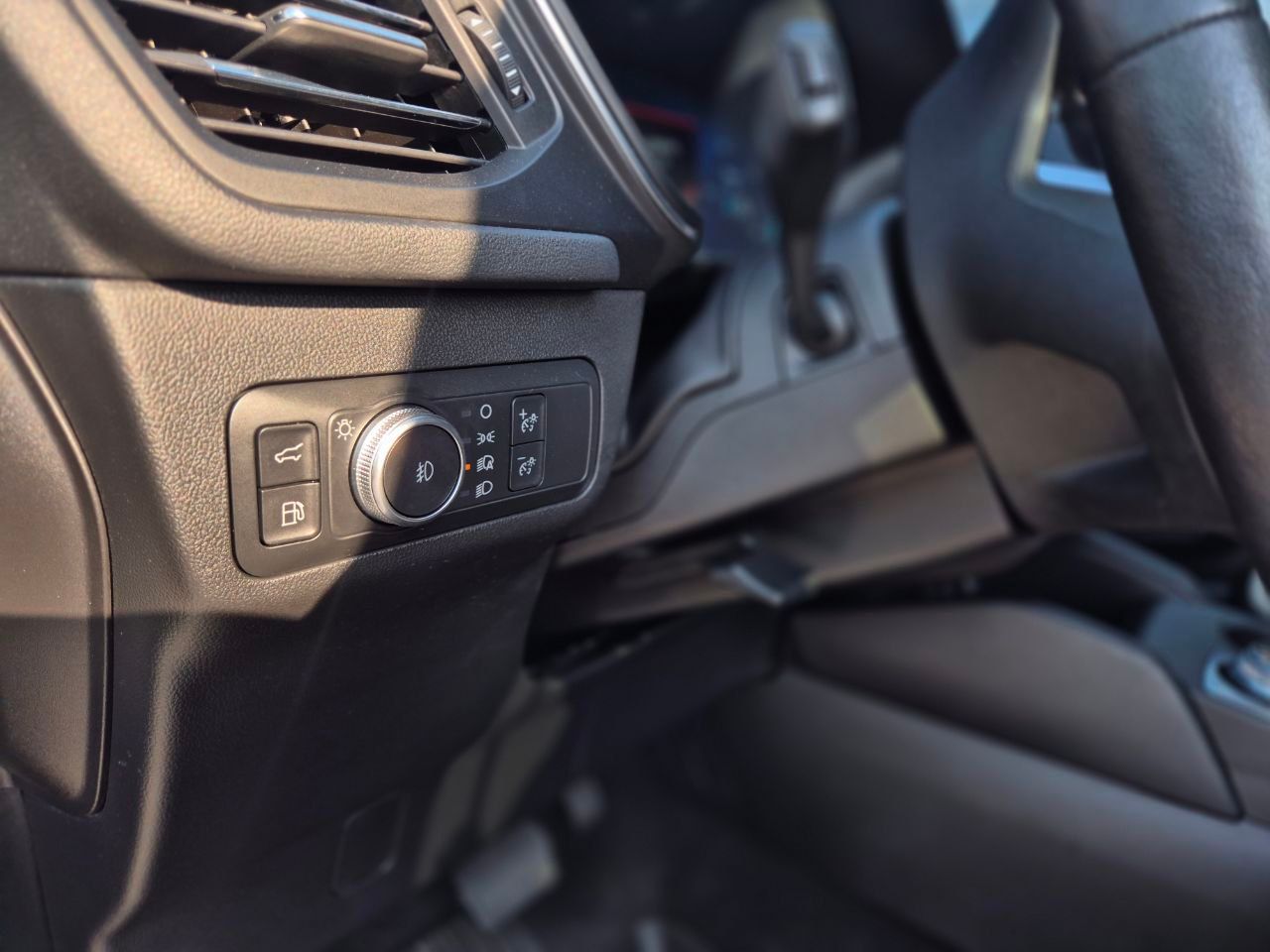 Ford Escape - фото 21