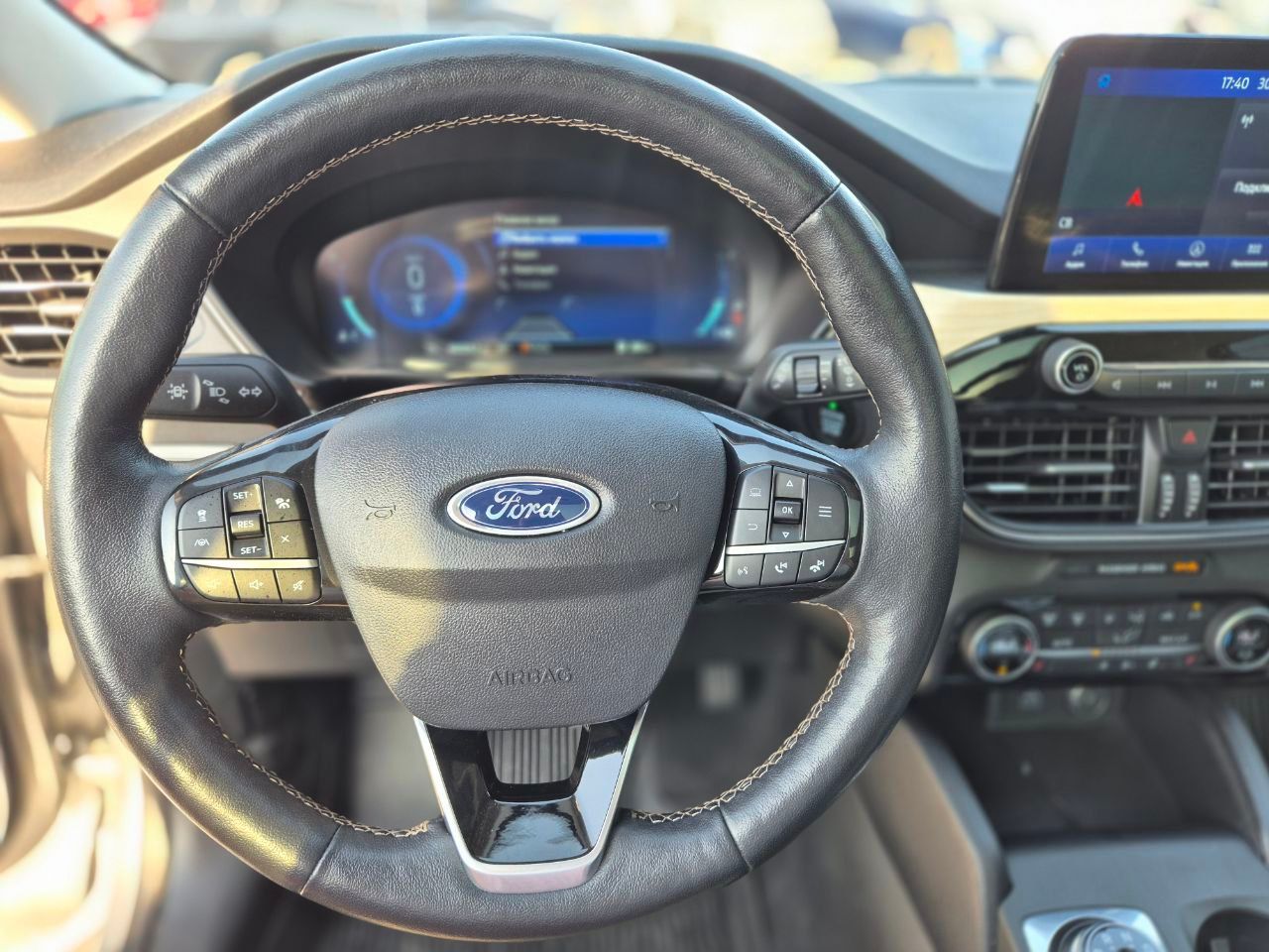 Ford Escape - фото 38