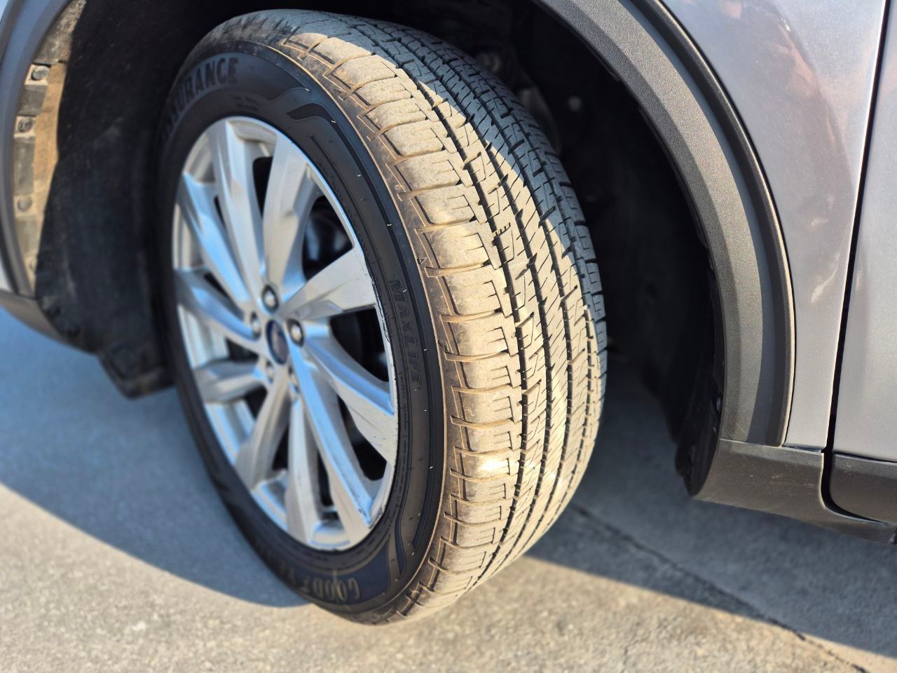 Ford Escape - фото 16