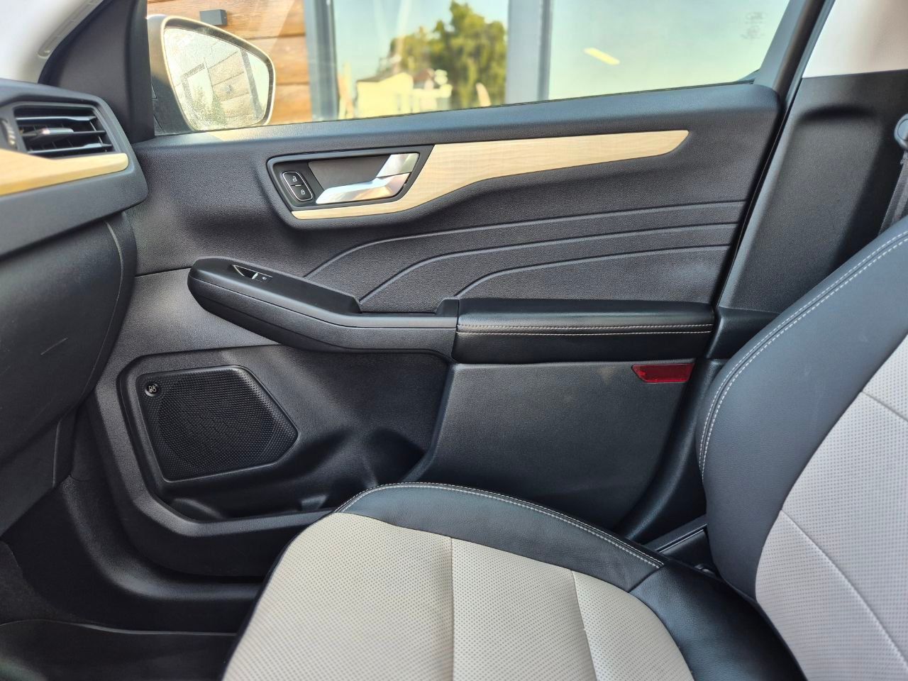 Ford Escape - фото 39