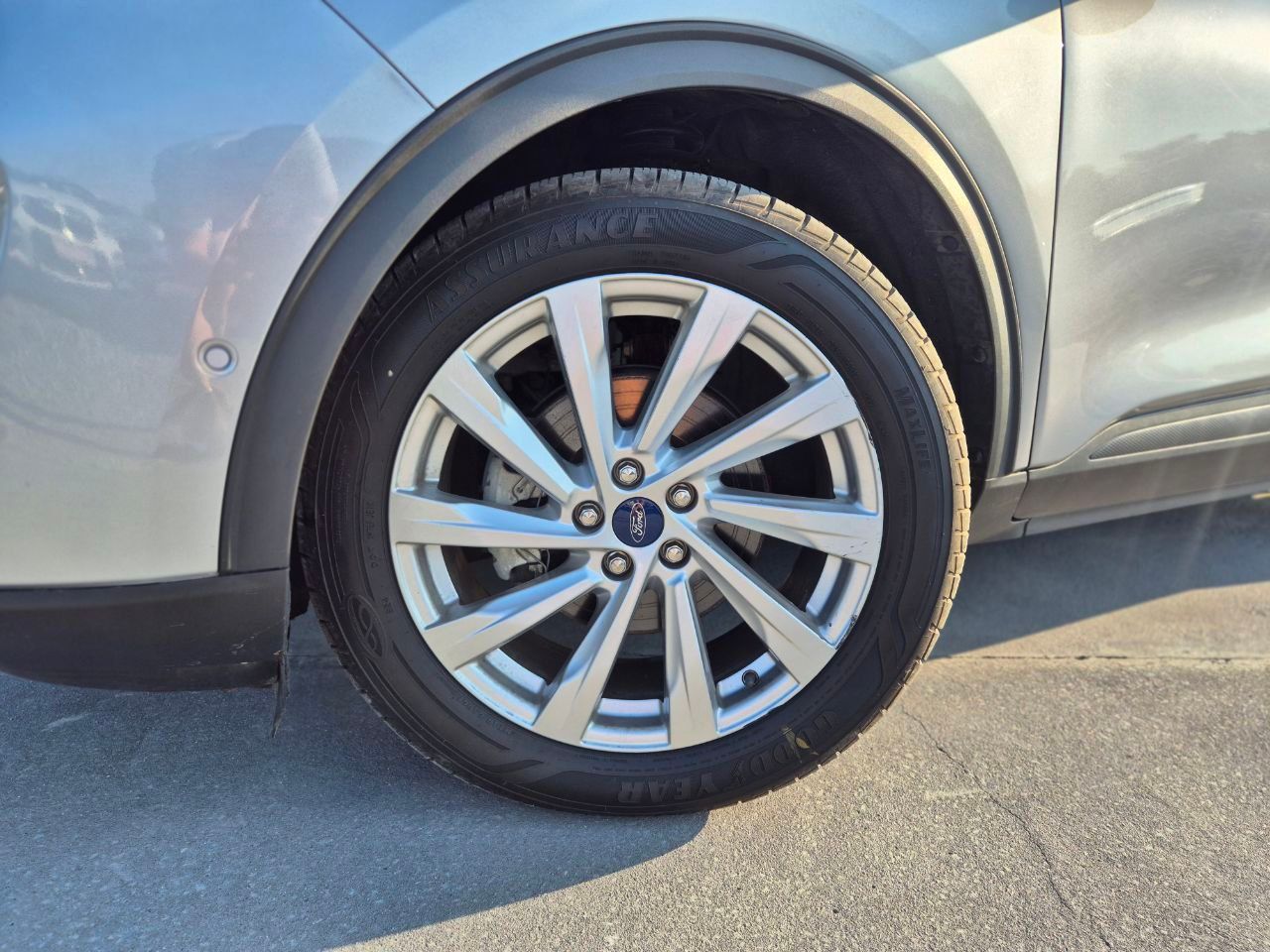 Ford Escape - фото 8