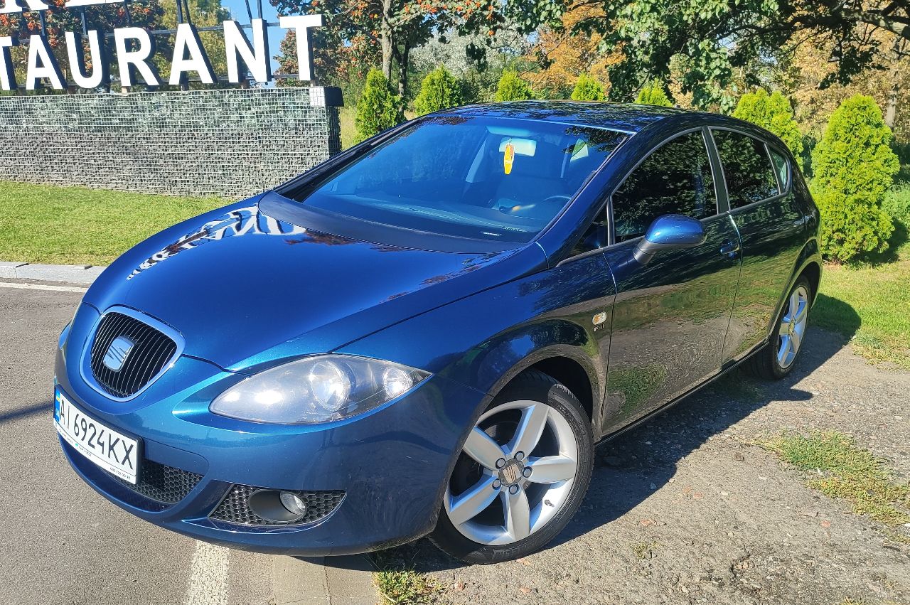 SEAT Leon - фото 1