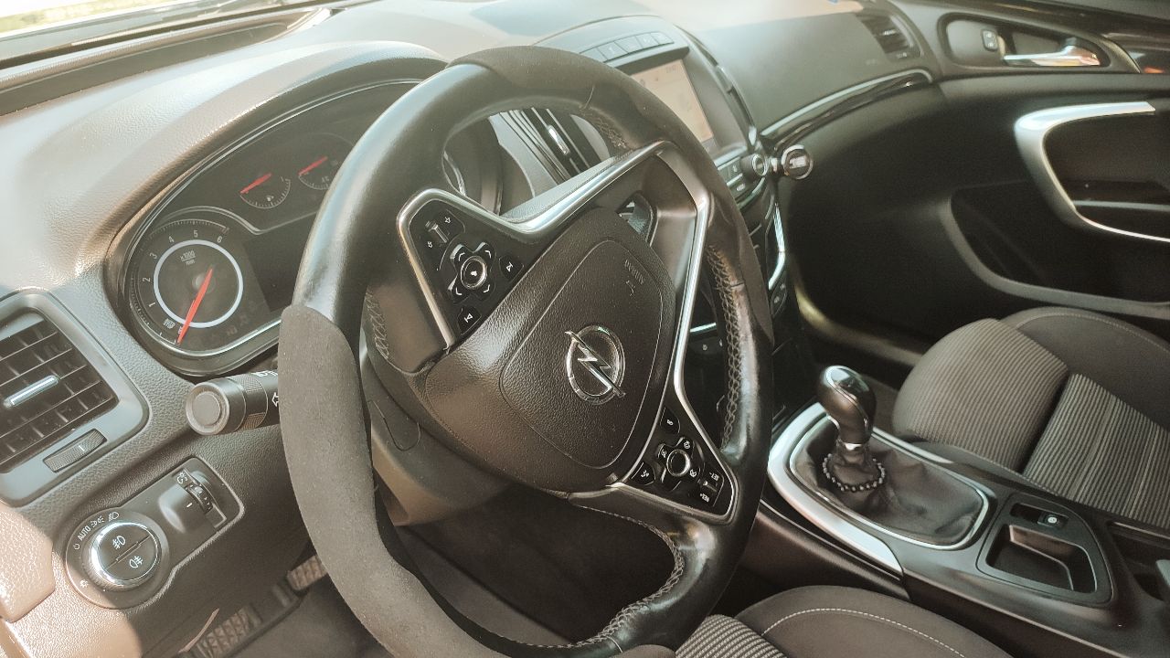 Opel Insignia - фото 18