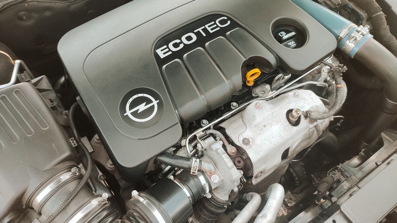 Opel Insignia - фото 12