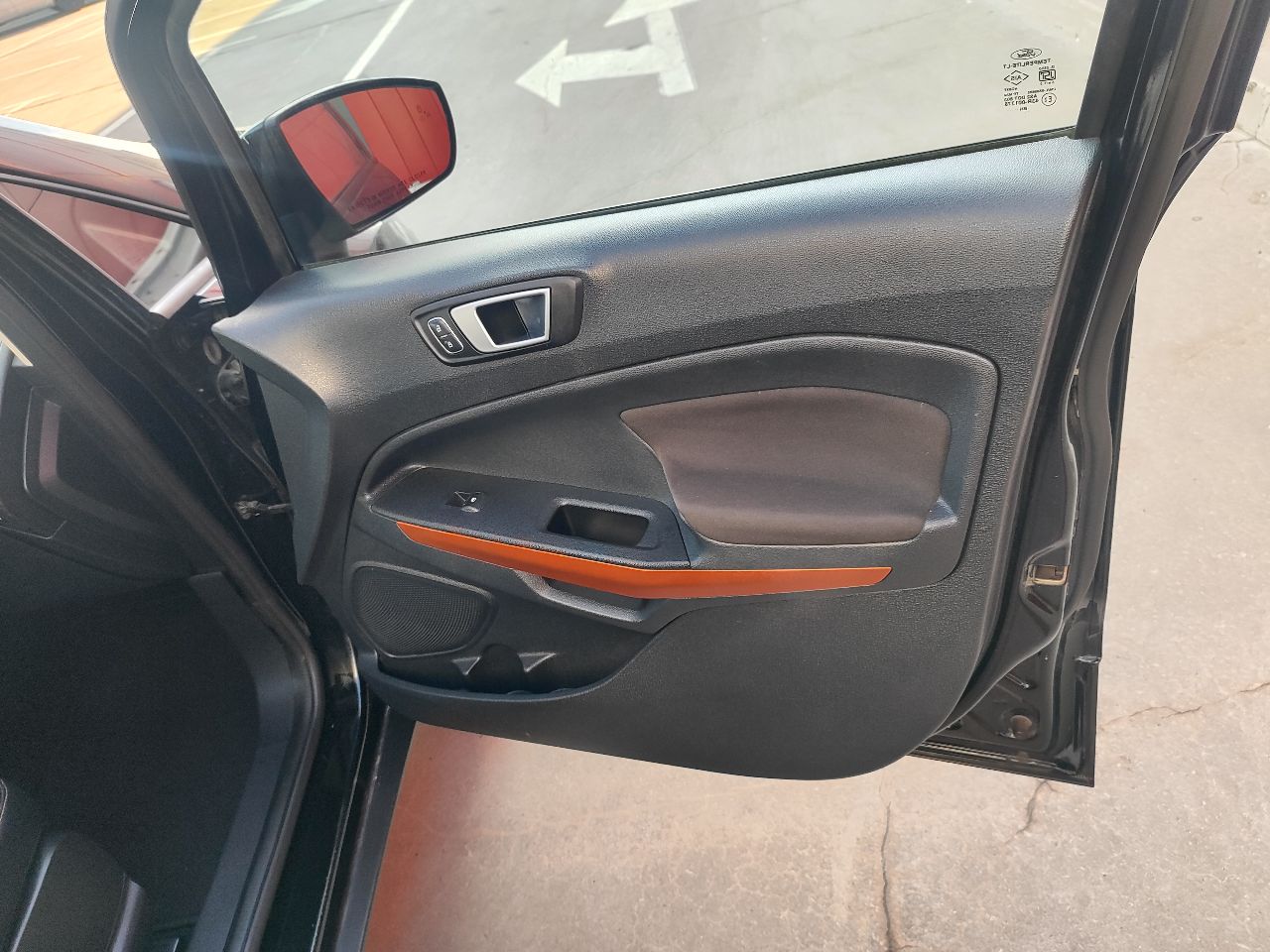 Ford EcoSport - фото 32