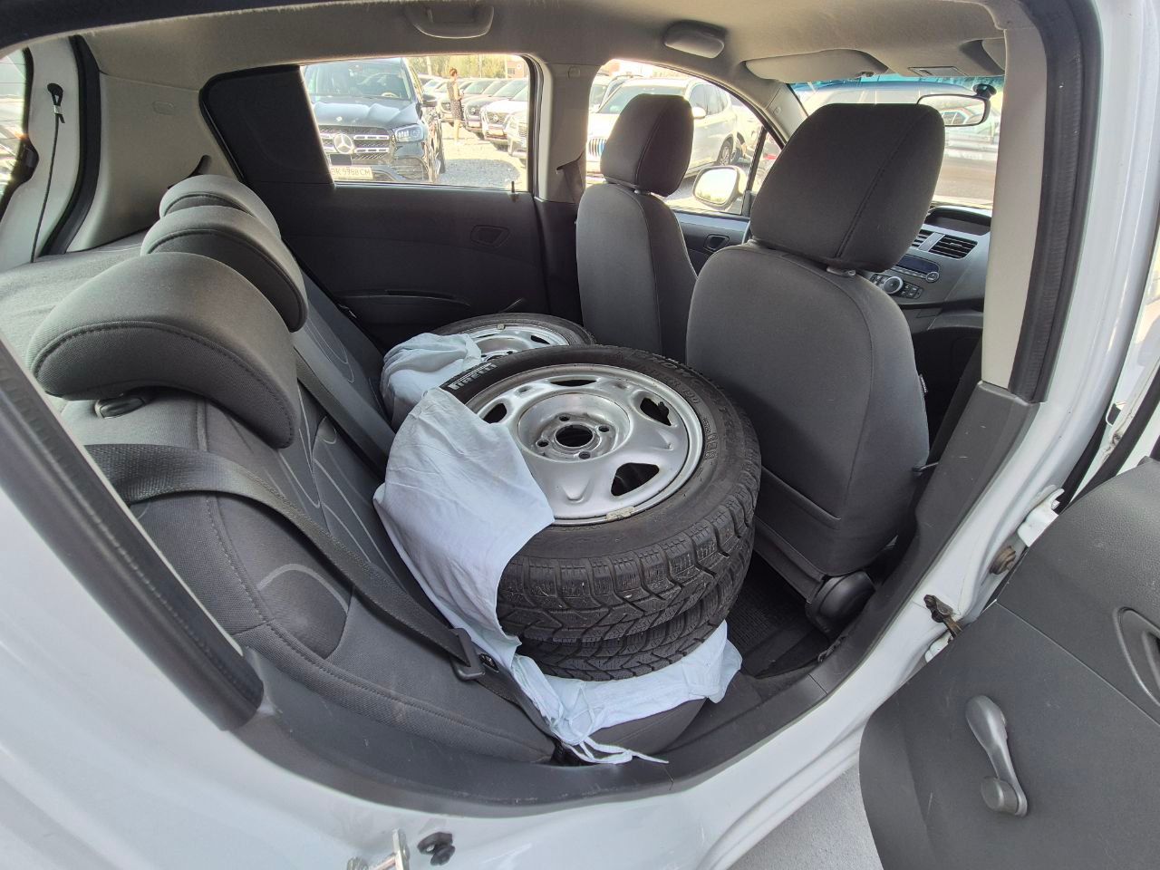 Chevrolet Spark - фото 14