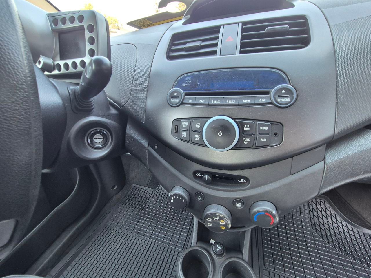 Chevrolet Spark - фото 10