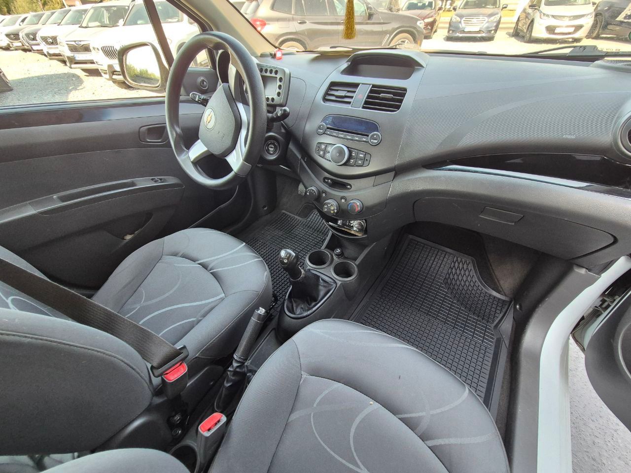 Chevrolet Spark - фото 8