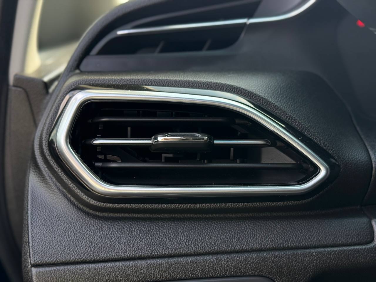 Chevrolet Bolt EUV - фото 26