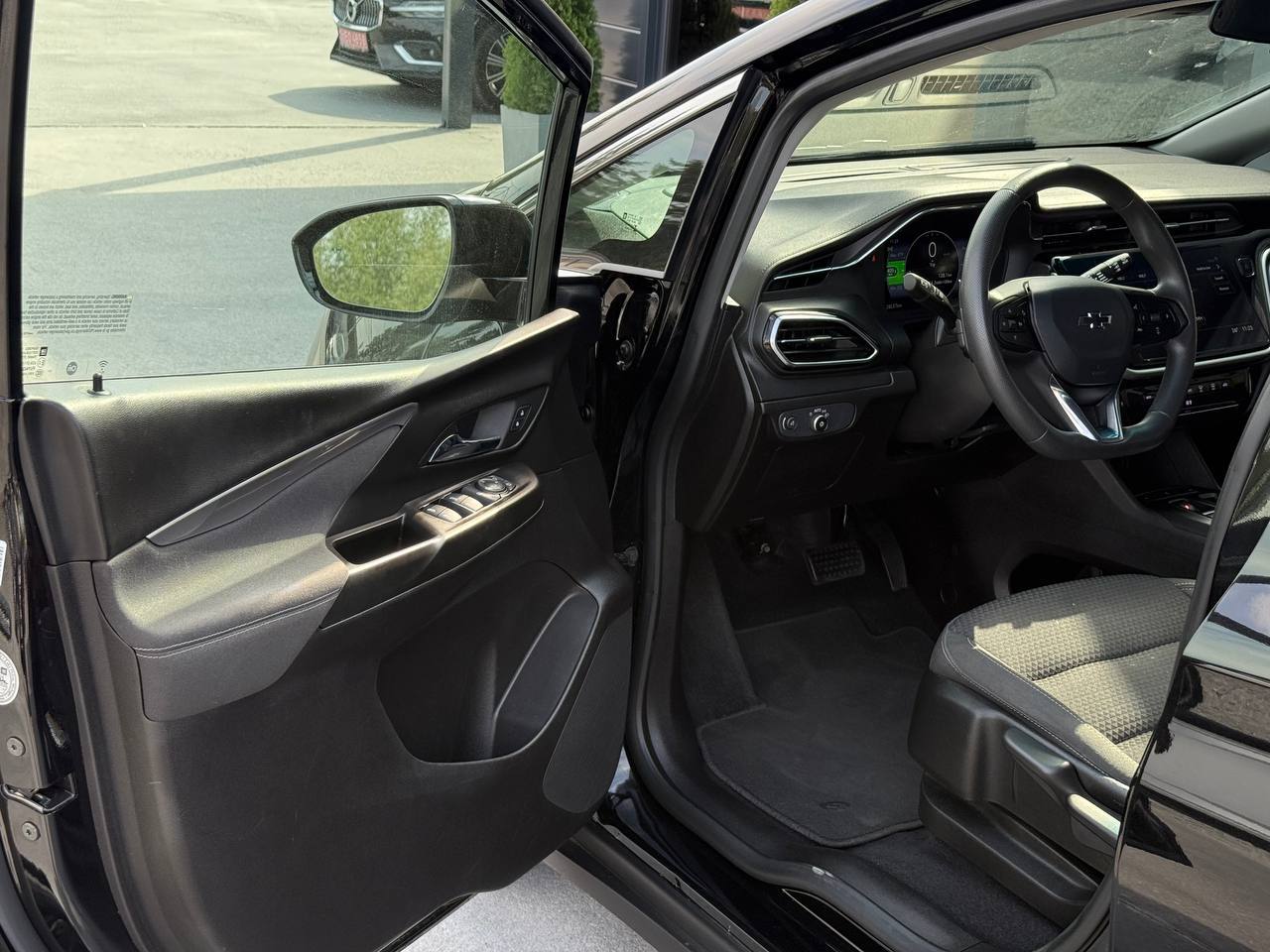 Chevrolet Bolt EUV - фото 20