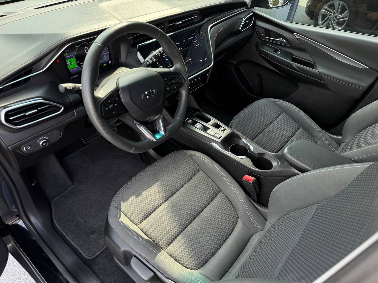 Chevrolet Bolt EUV - фото 22