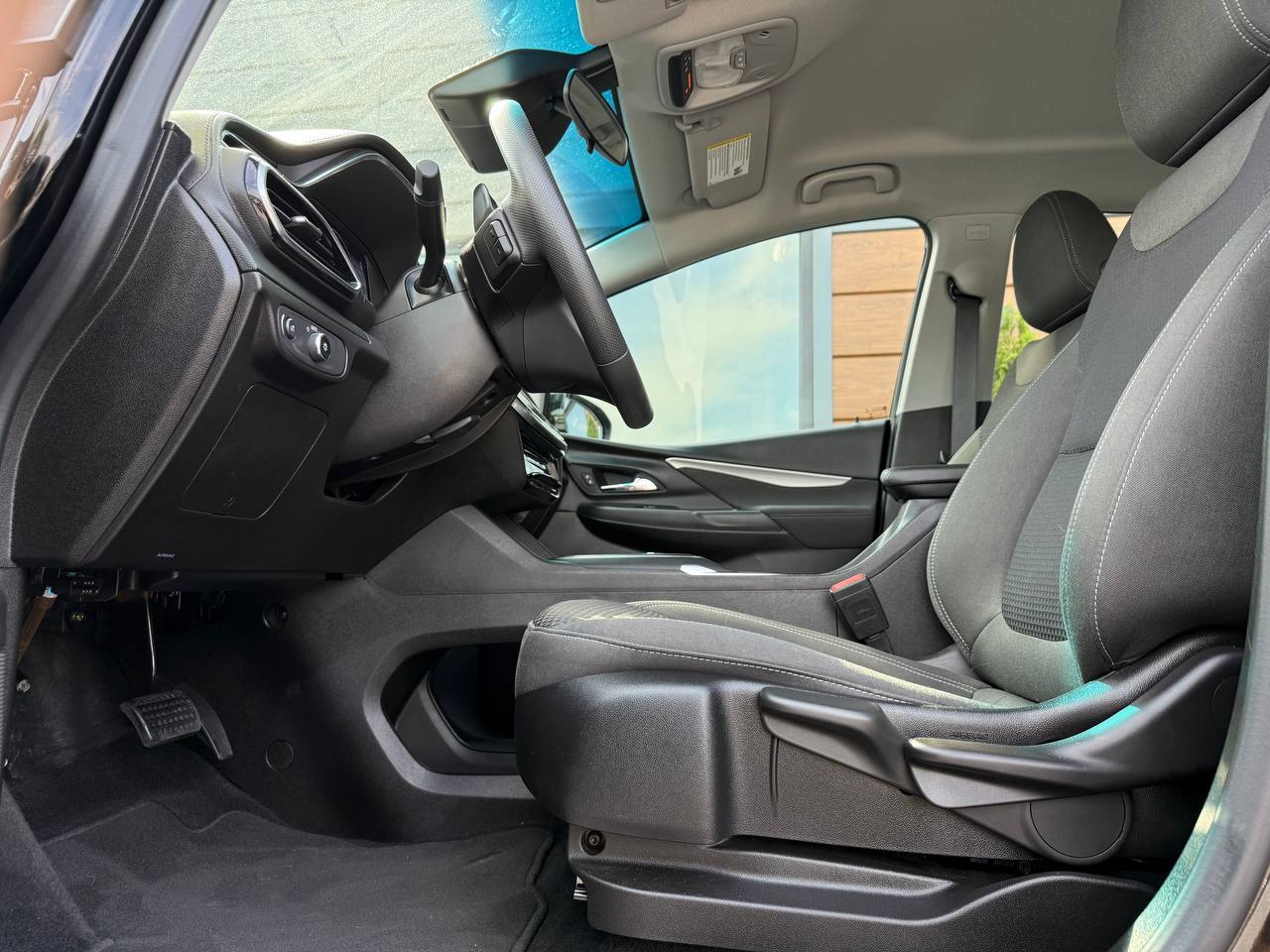 Chevrolet Bolt EUV - фото 23