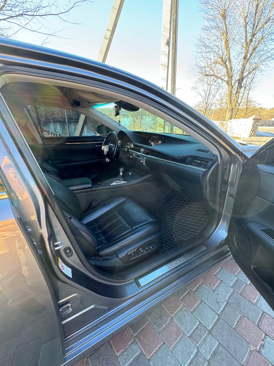 Lexus ES - фото 7