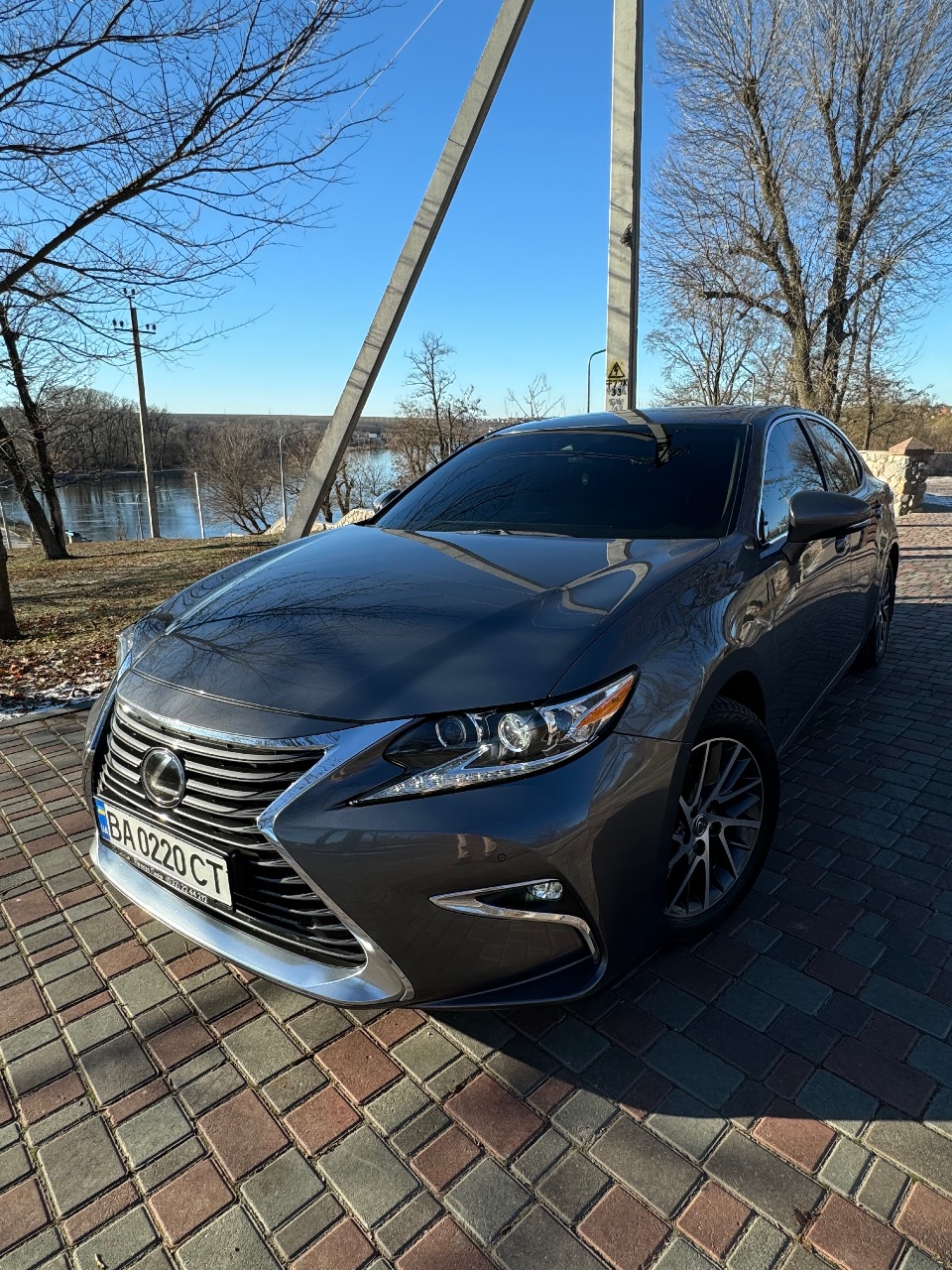 Lexus ES - фото 2