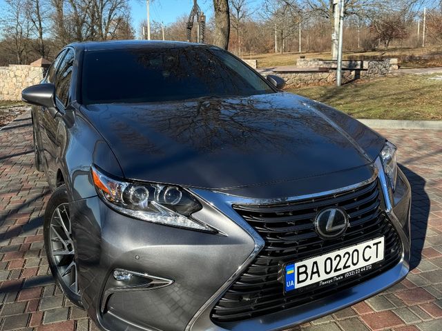 Lexus ES - зображення 1
