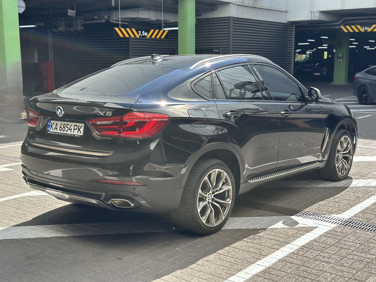 BMW X6 - фото 14