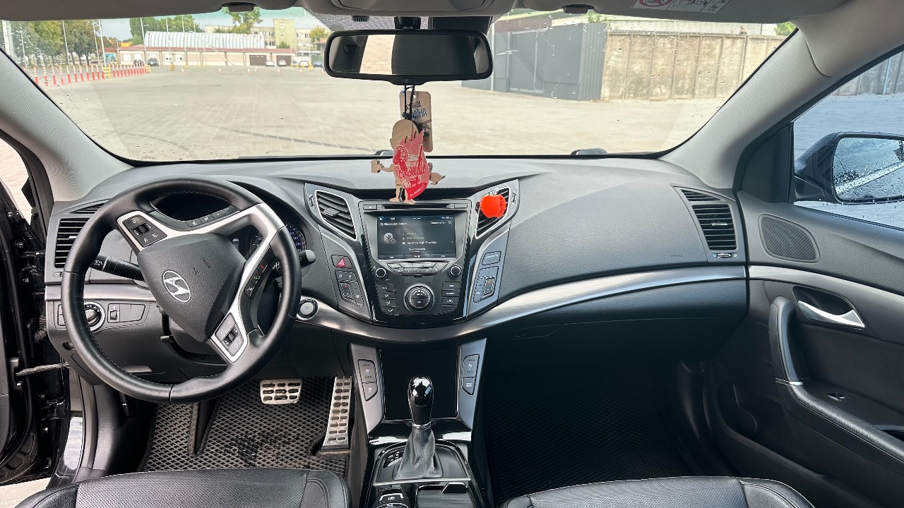 Hyundai i40 - фото 14