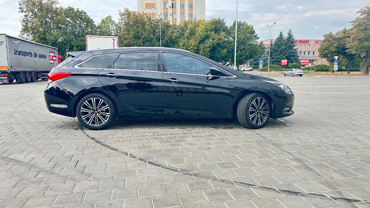Hyundai i40 - фото 4