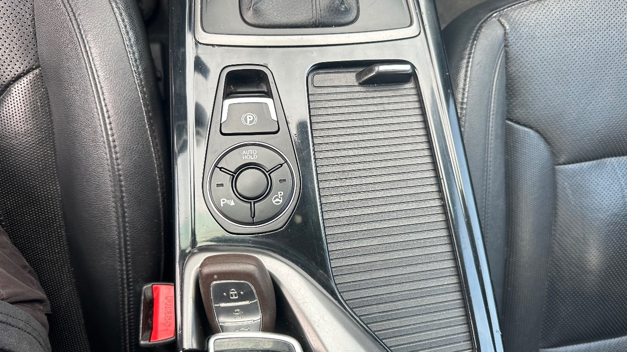 Hyundai i40 - фото 17