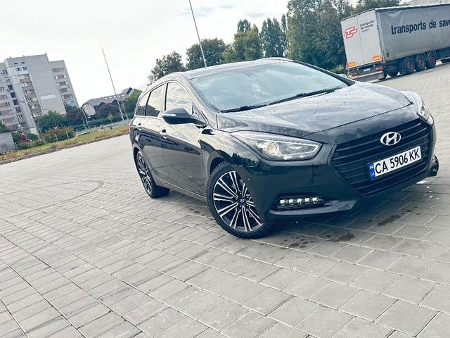 Hyundai i40 - фото 3