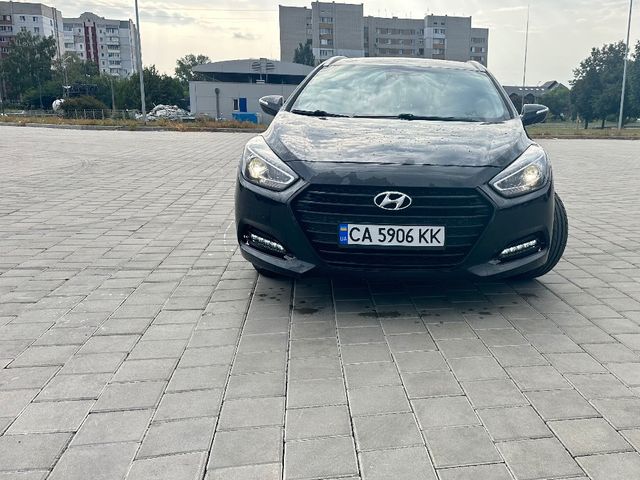 Hyundai i40 - фото 2