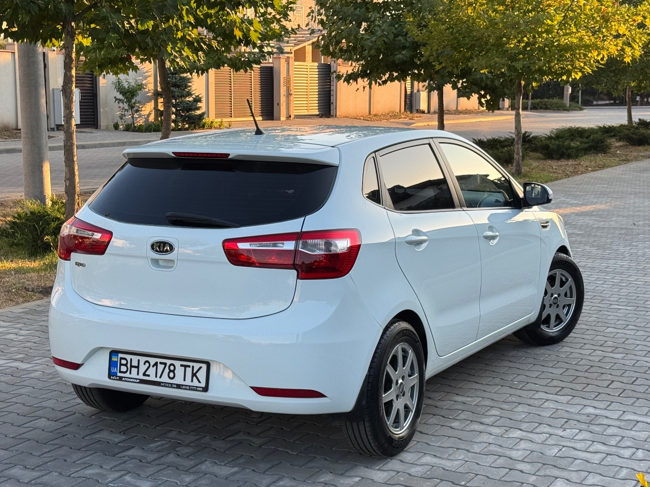 Kia Rio - фото 9