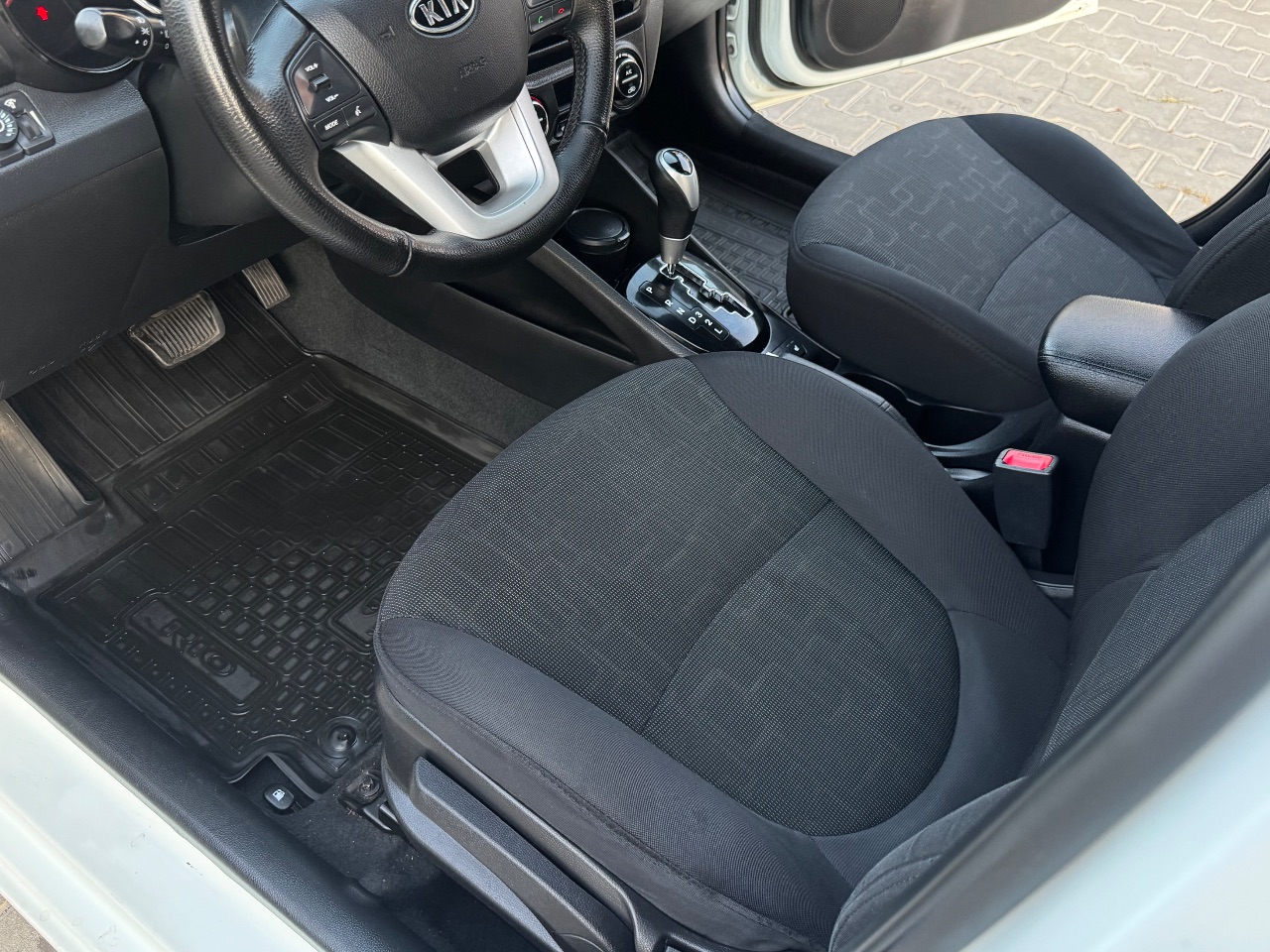Kia Rio - фото 26